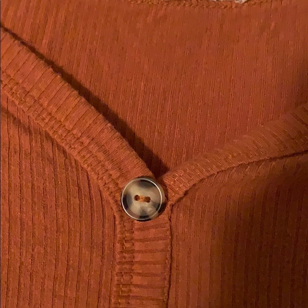 Button up top - Picture 2 of 3